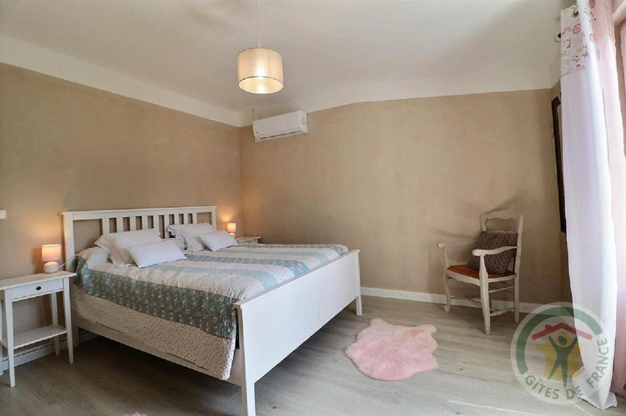 Gîte de l'Eclotine Saint-Theodorit Extérieur photo