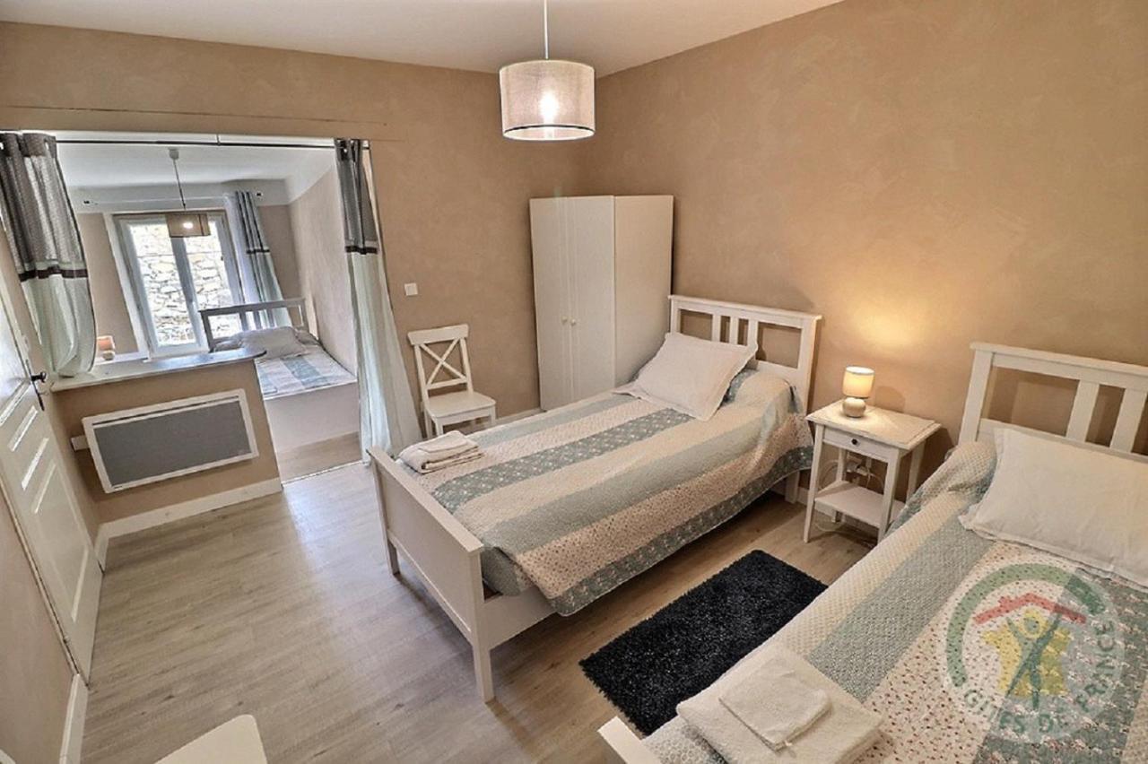 Gîte de l'Eclotine Saint-Theodorit Extérieur photo